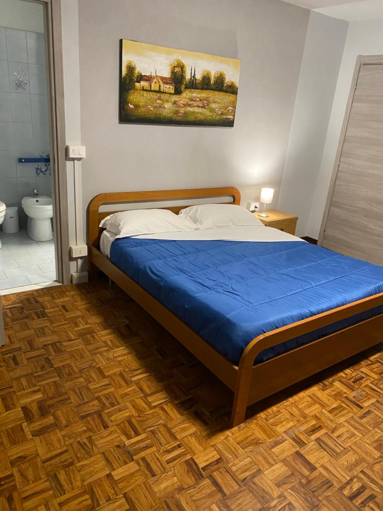 Bed and Breakfast La Casa Di Cate & Adry Envie Экстерьер фото
