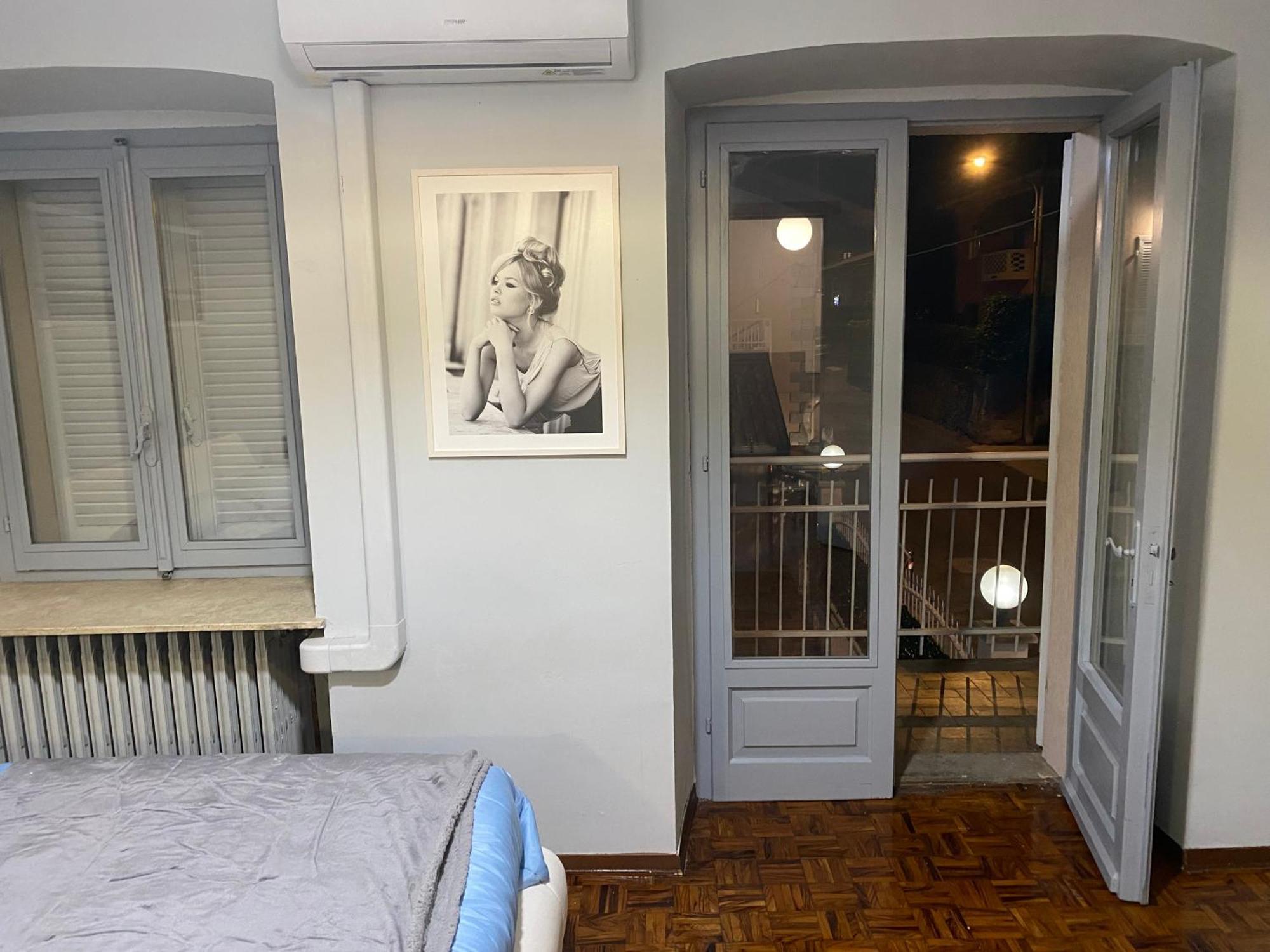 Bed and Breakfast La Casa Di Cate & Adry Envie Экстерьер фото