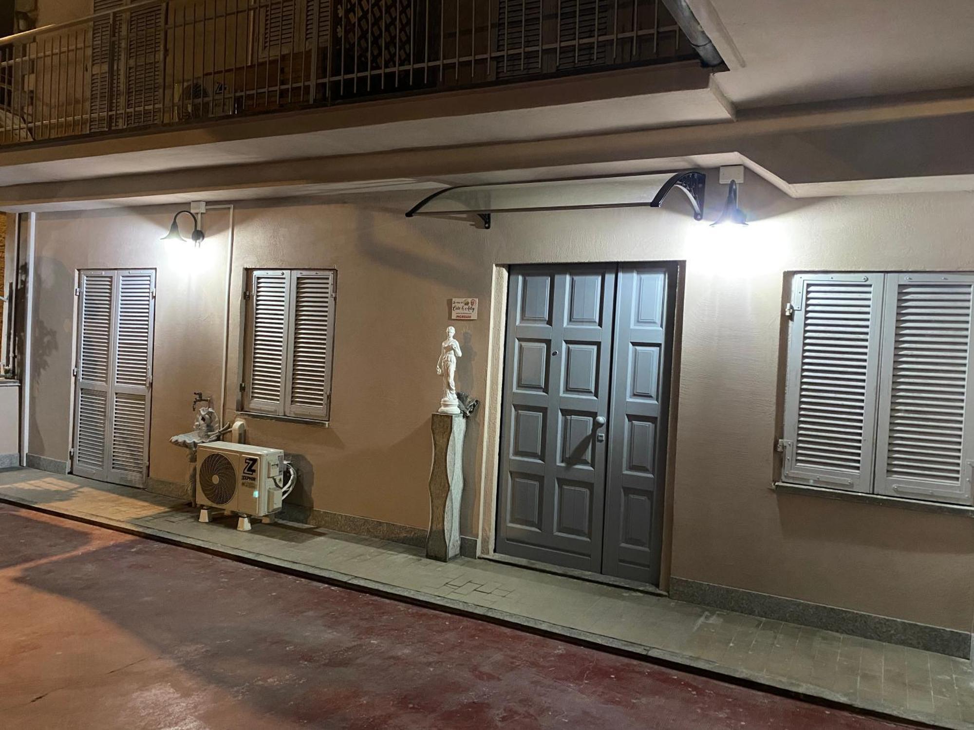 Bed and Breakfast La Casa Di Cate & Adry Envie Экстерьер фото